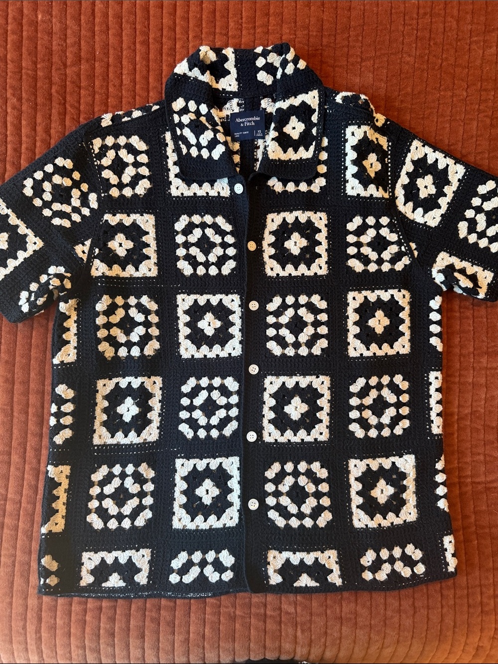 ABERCROMBIE & FITCH Crochet- Style Pattern Button-Through Sweater Polo